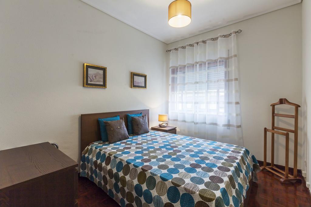 Apartment Camoes Deluxe Порто Екстериор снимка