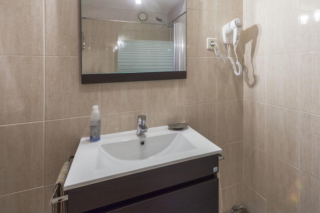 Apartment Camoes Deluxe Порто Екстериор снимка